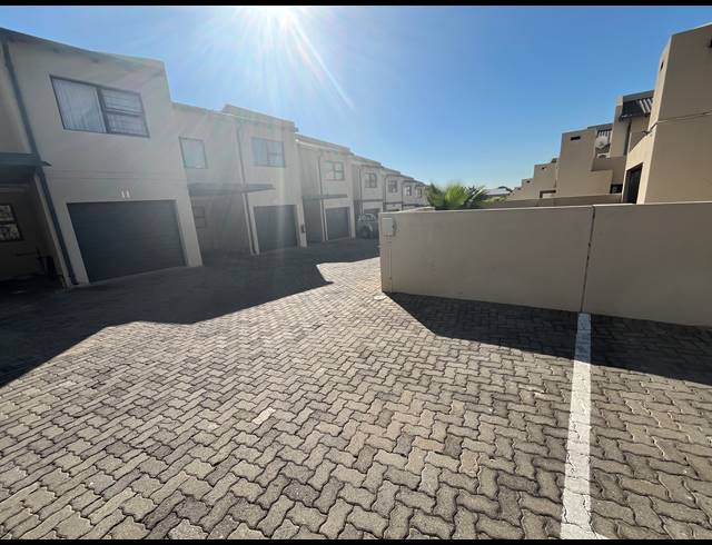 3 BEDROOM APARTMENT FOR SALE IN CASHAN